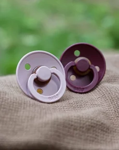 BIBS Succhietti-Set 2 Ciucci Tettarella Tonda In Gomma Naturale 0/6 Mesi - Colore Pink Plum E Sambuco -