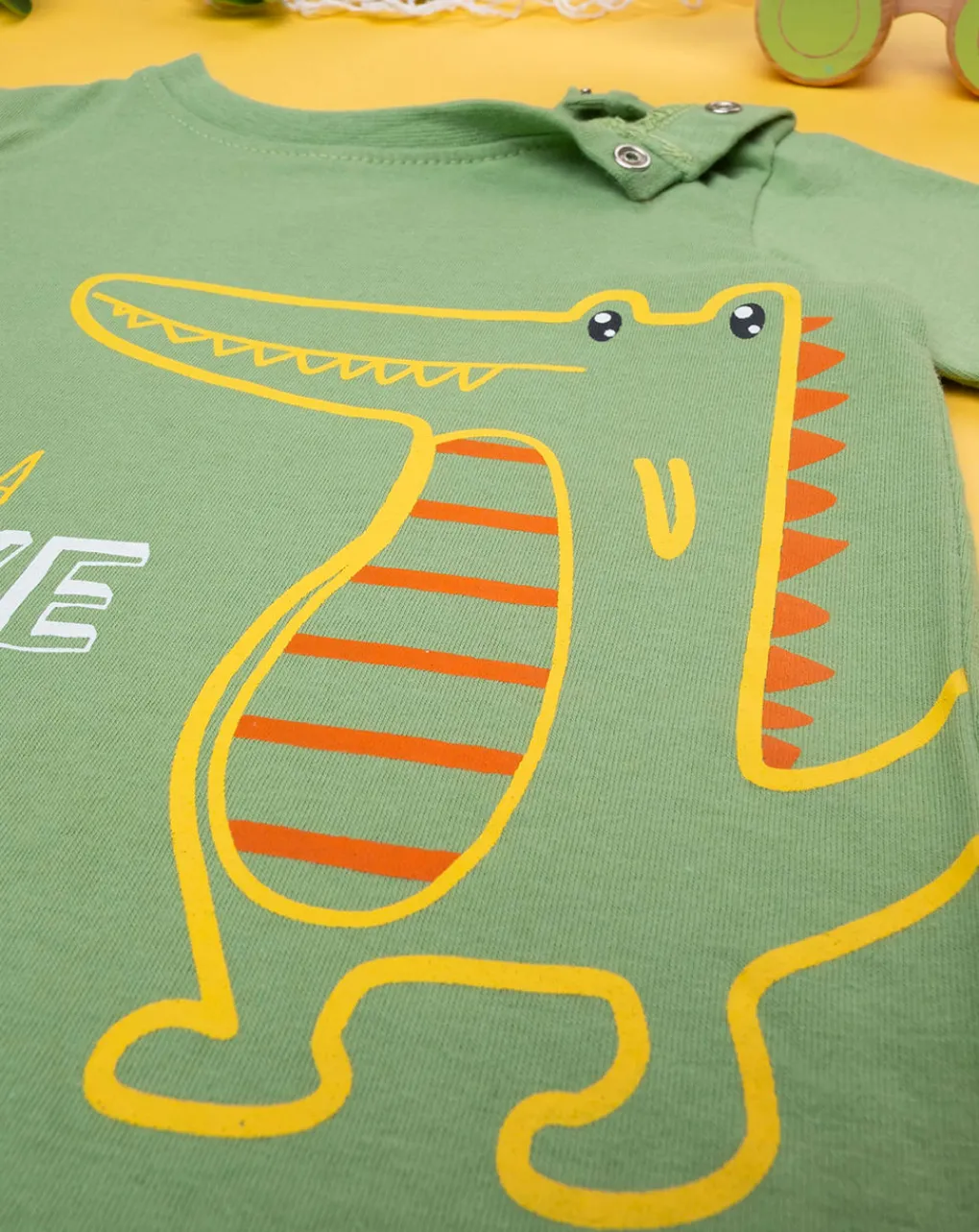 Prenatal Magliette Camicie E Body-T-Shirt Bimbo Verde "Dinosauri”